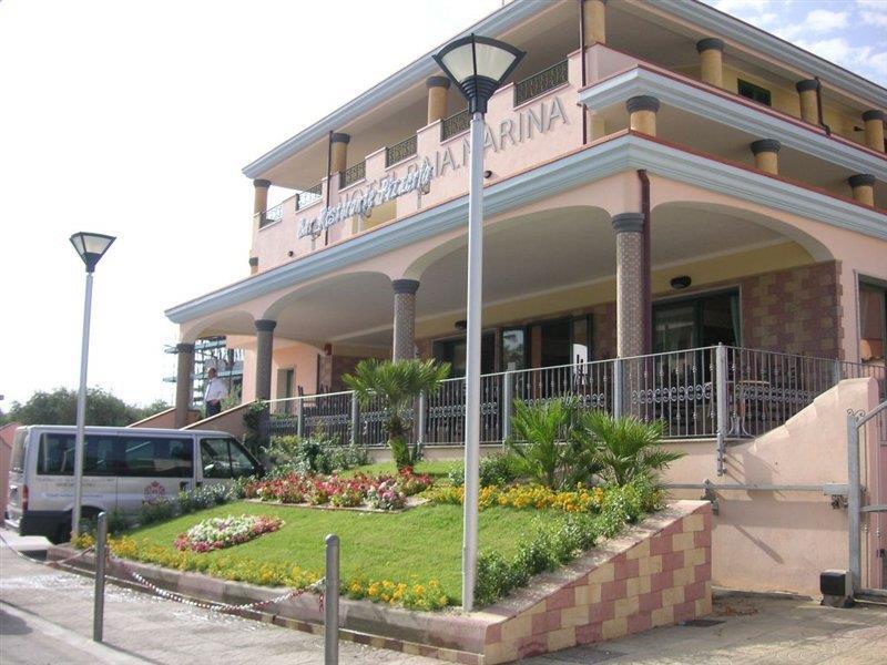 Hotel Baia Marina Orosei Exterior photo